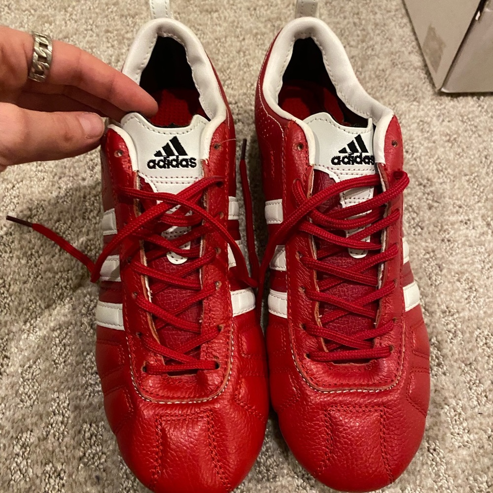 mens leather soccer cleats